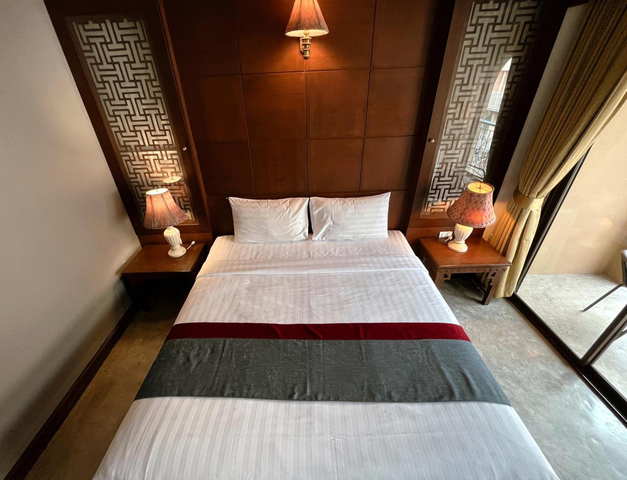 Grand Orlov Apart Hotel Patong Exterior foto