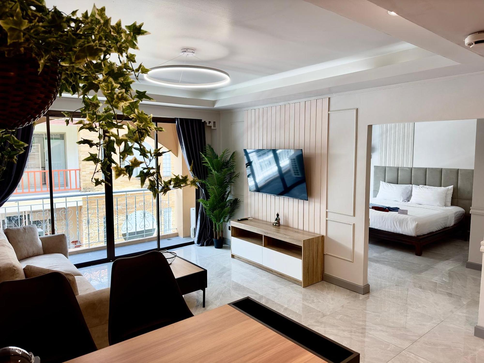 Grand Orlov Apart Hotel Patong Exterior foto