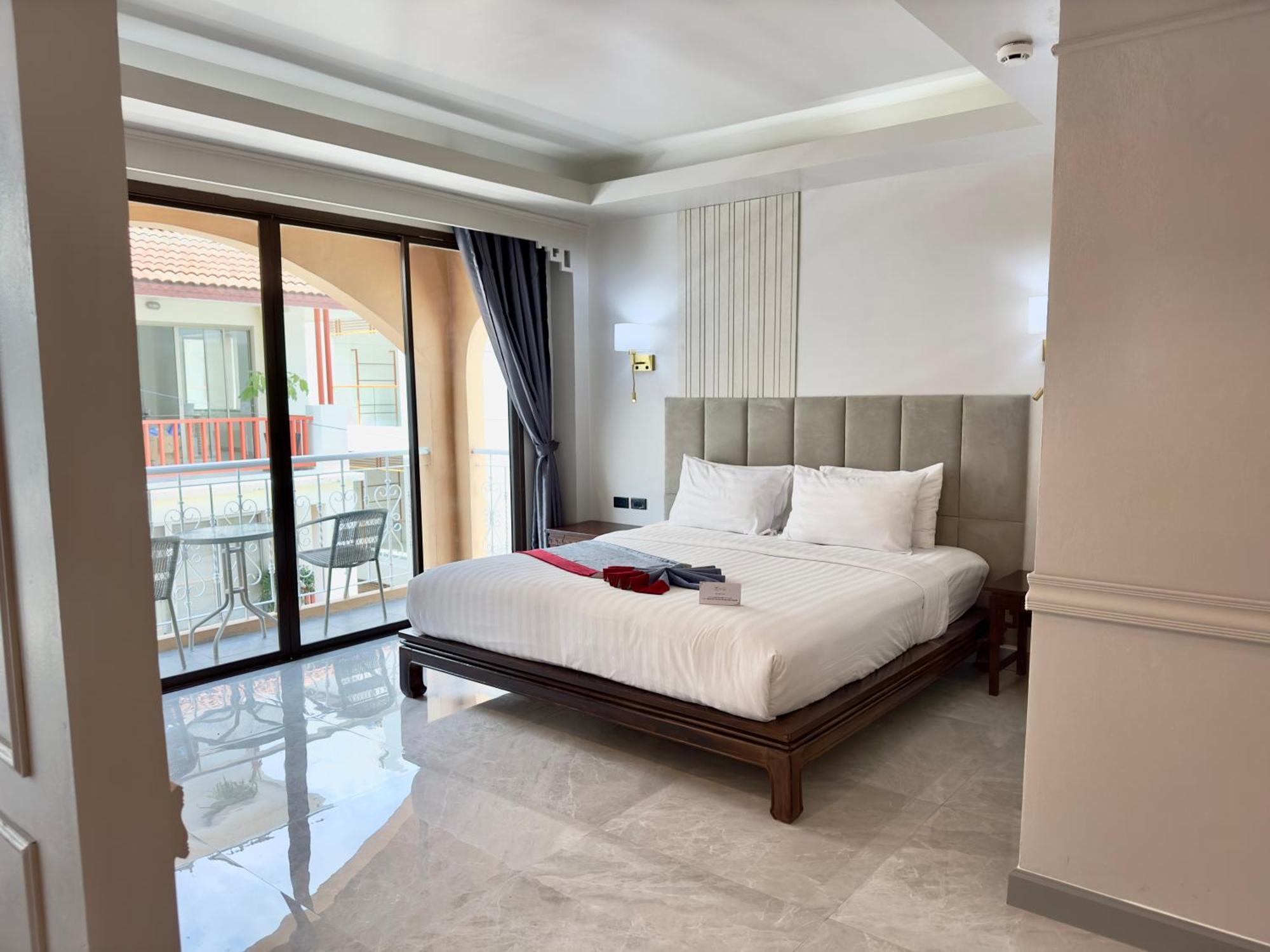 Grand Orlov Apart Hotel Patong Exterior foto